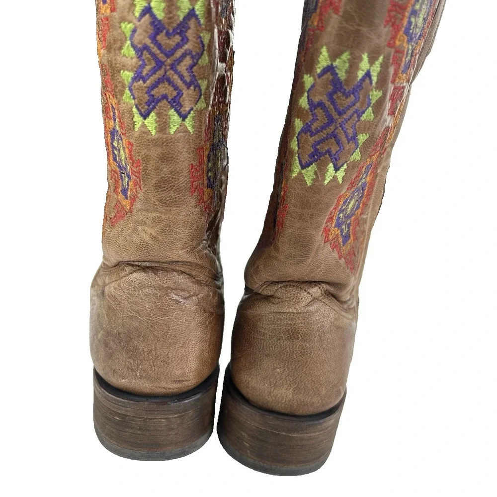 Coral Boot Colorful Aztec Embroidered Cowgirl‎ Western Core Size 8 1/2